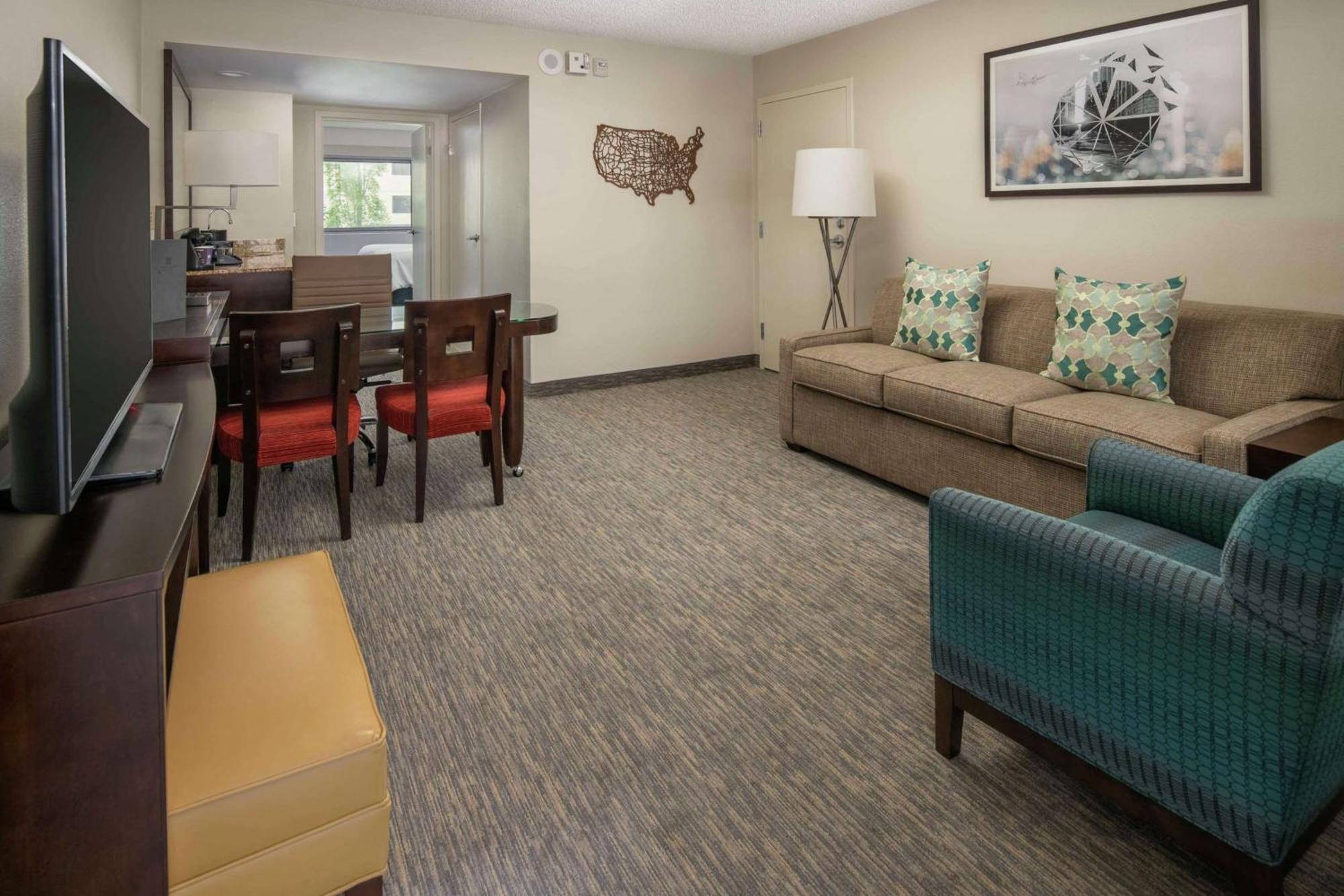 Embassy Suites By Hilton Seattle - Tacoma International Airport Tukwila Extérieur photo